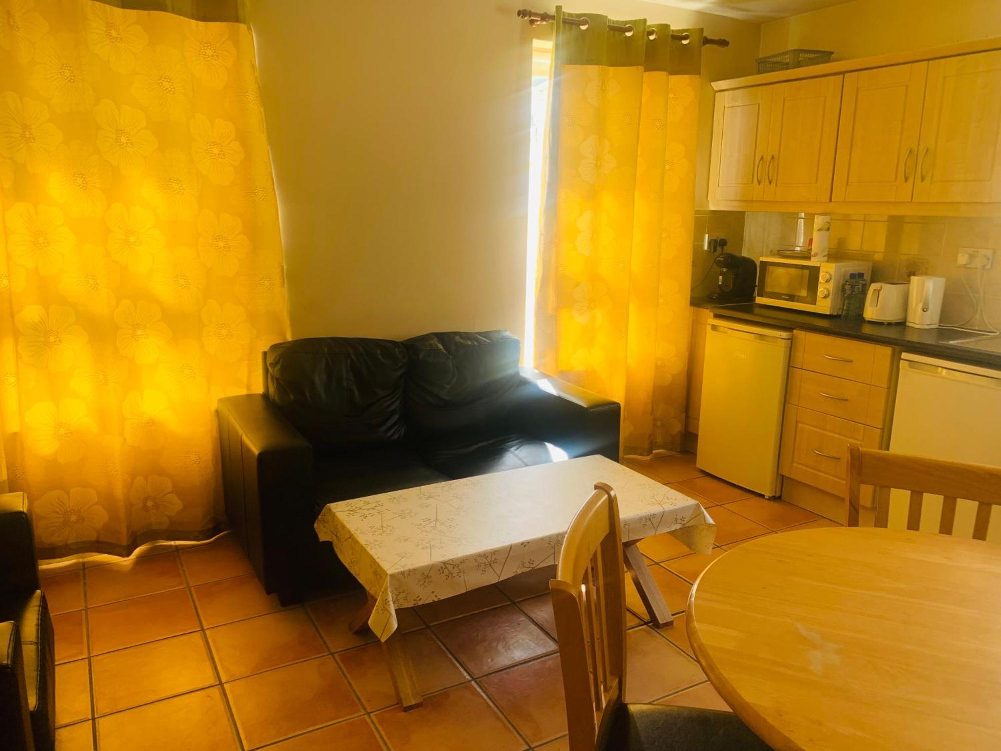 Appartement Sea View Flat Cobh Extérieur photo