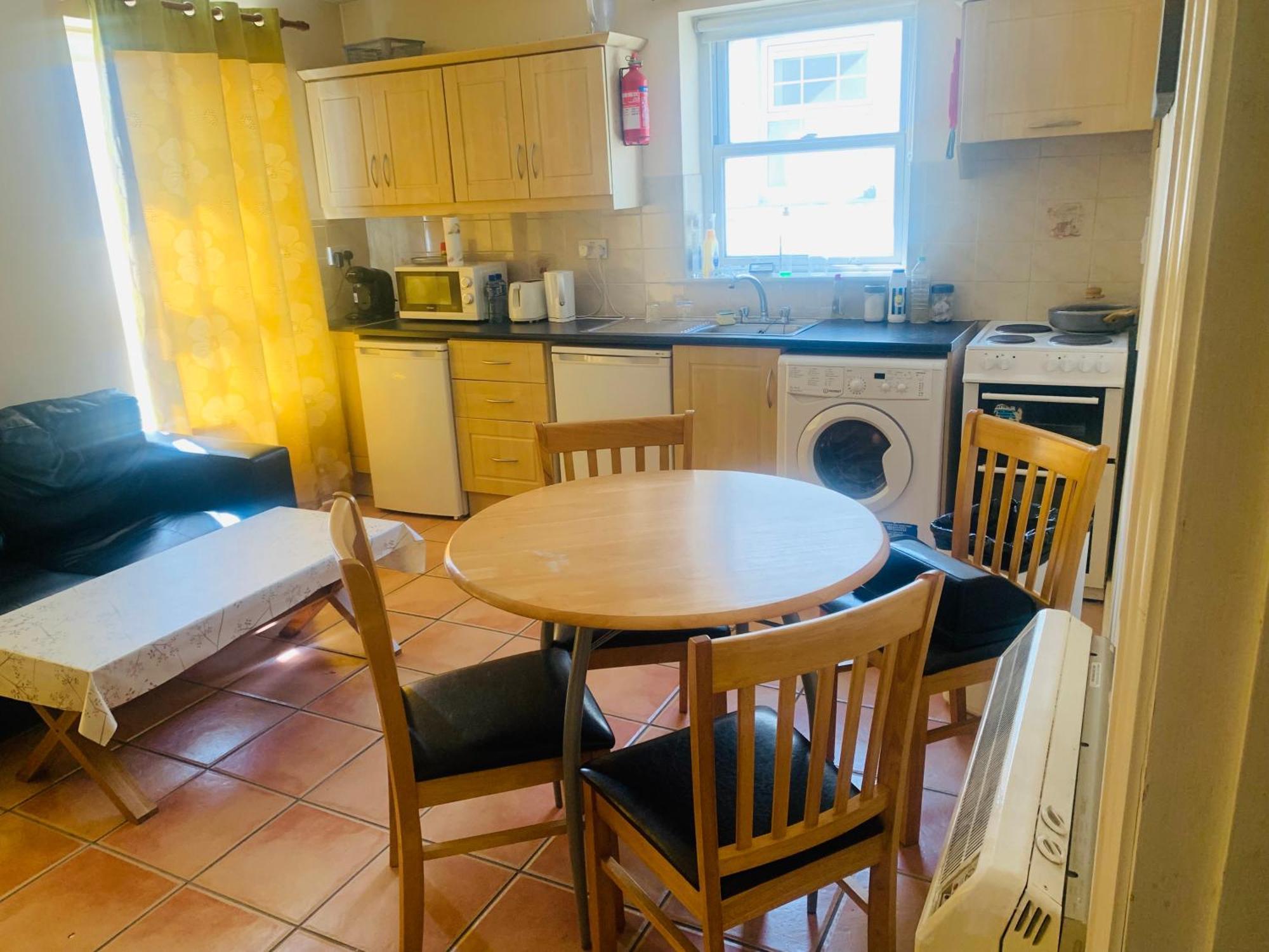 Appartement Sea View Flat Cobh Extérieur photo
